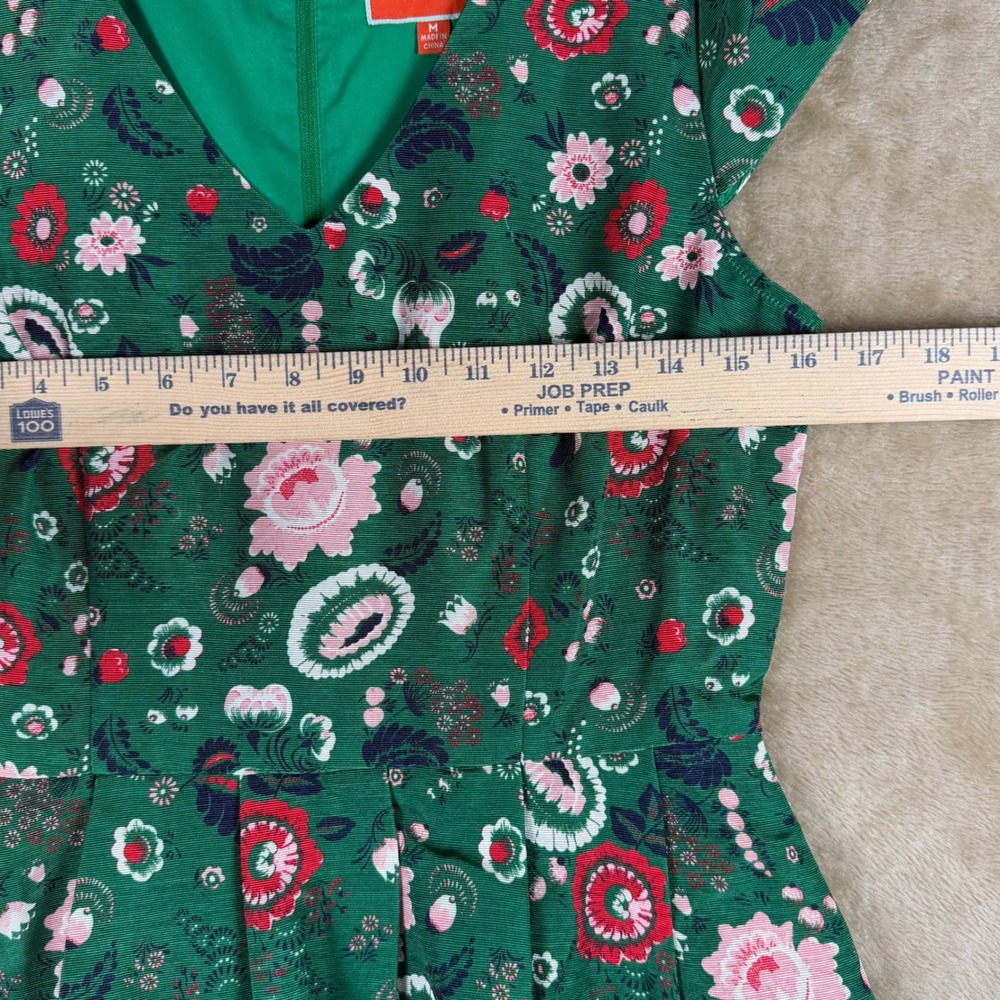 ModCloth Green Floral Fit & Flare Dress Cap Sleeve Pockets Tulle Lining Medium - Picture 3 of 11